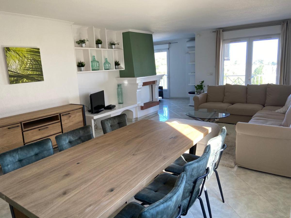 Appartement T4 Tres Bien Situe Et Climatise เอลเลอรูซ ภายนอก รูปภาพ